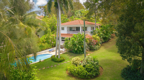 photos for SOSUA: 4-BEDROOM VILLA WITH 2-FLOORS AND LARGE GREEN LOT